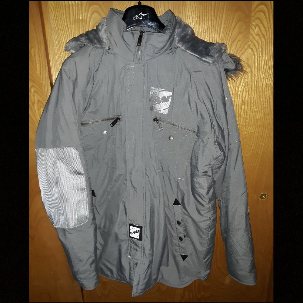 NEW FMF Mens XL Gray Snowboarding SKI Snow Jacket with Fur Hood